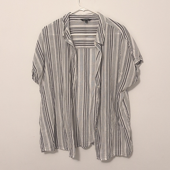 George - Women's light blouse - Picture 1 of 2